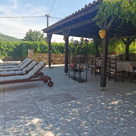 Mes Maisons - Two With Private And Shared Pools In Cevennes בית נופש