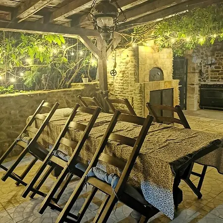 Mes Maisons - Two With Private And Shared Pools In Cevennes
