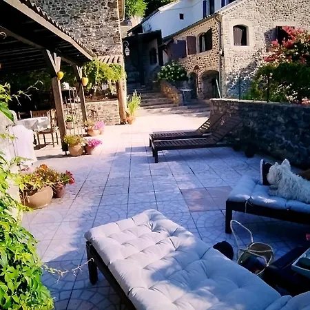 Mes Maisons - Two With Private And Shared Pools In Cevennes בית נופש Gagnières